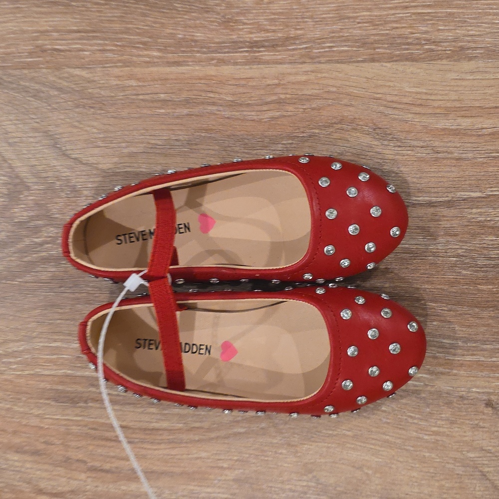 Girls studded shoes
